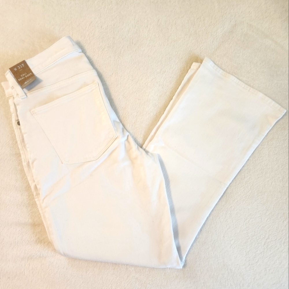 NWT Tall Madewell Cali demi-boot white jeans